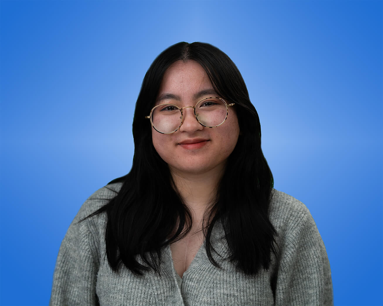 portrait photo of Thuy Nguyen